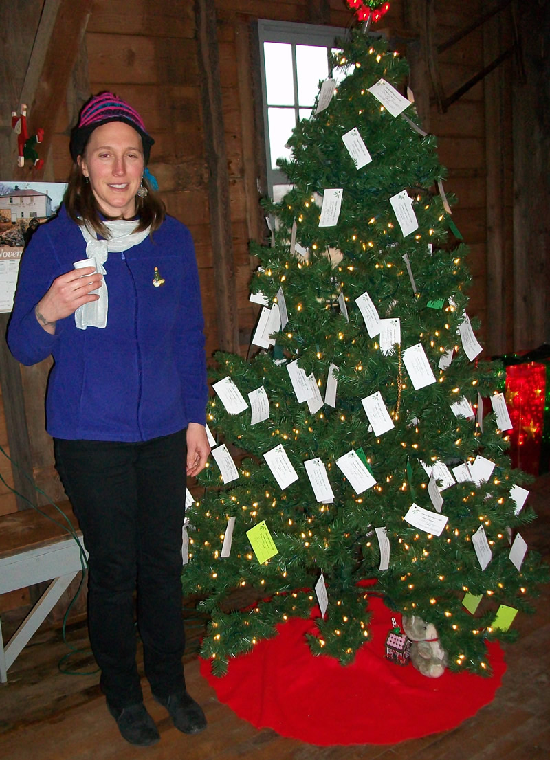 https://www.dundeemill.org/pictures/2014/29 Love Lite 3 15.jpg
